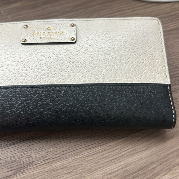 Kate spade wallet - Picture 2 of 6